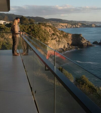 Choosing the Right Glass Balustrade Handrails in NZ: A 2026 Buying Guide